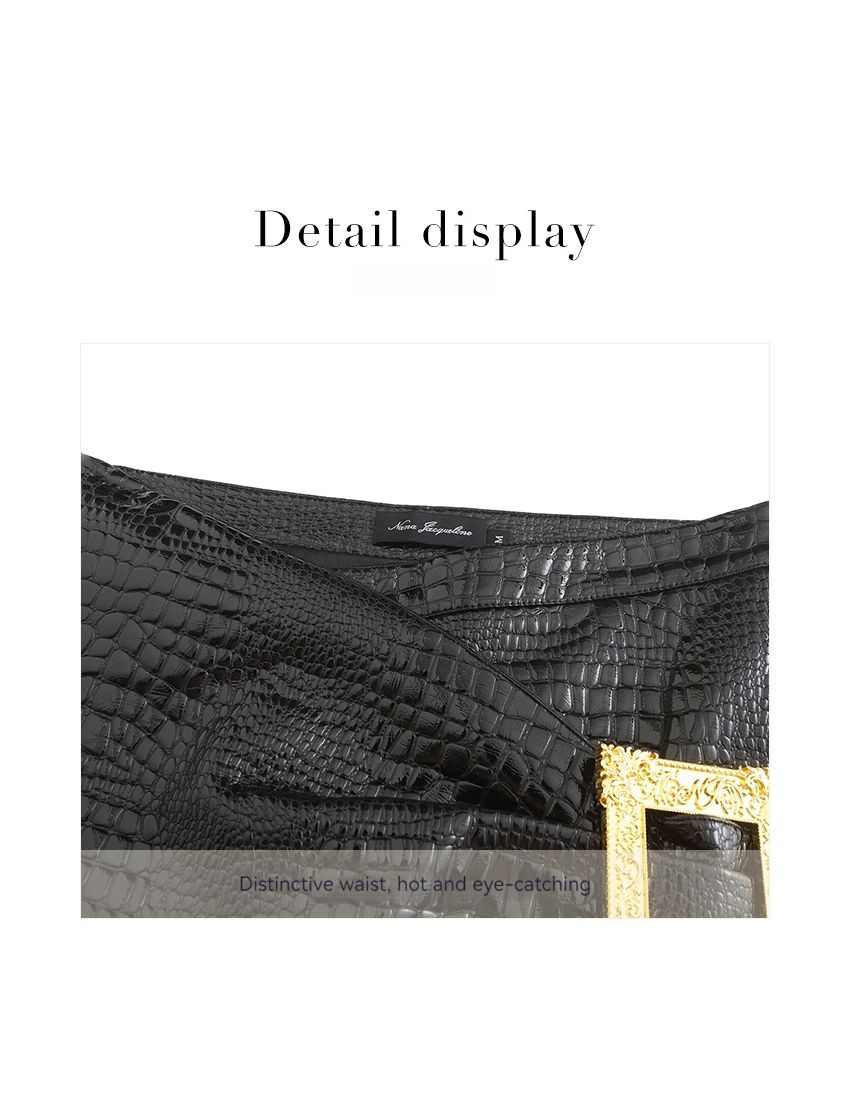 Vintage gold buckle decorative leather skirt